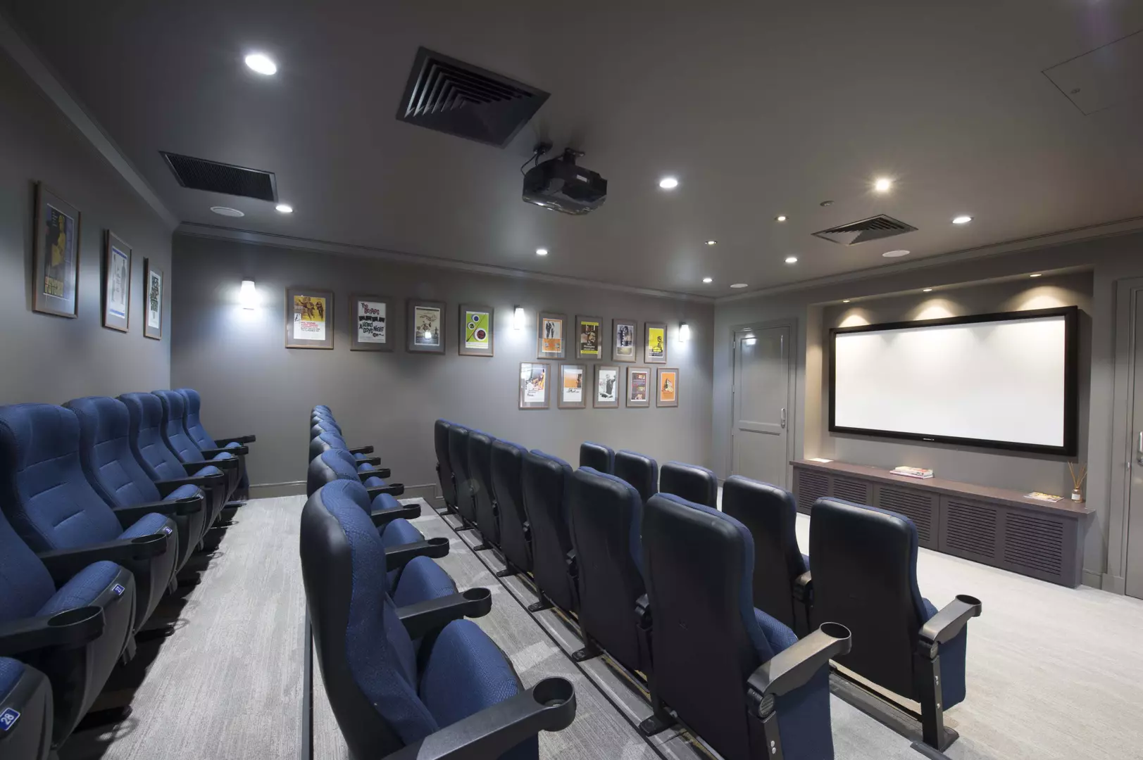 Lifestyle Geelong - Coastal living, close to the city. Downsize to a perfect balance of urban ease and ocean breeze. Water you waiting for?