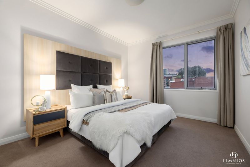 Boutique City Fringe Living with Rare Lifestyle & Investment Flexibility