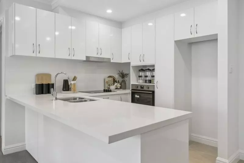 Large two-bedroom apartment on the third floor