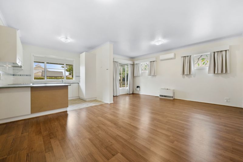 Two Bedroom Home Close To Clubhouse and Pool