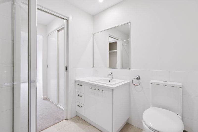 Dandenong Views and  Prime Village position