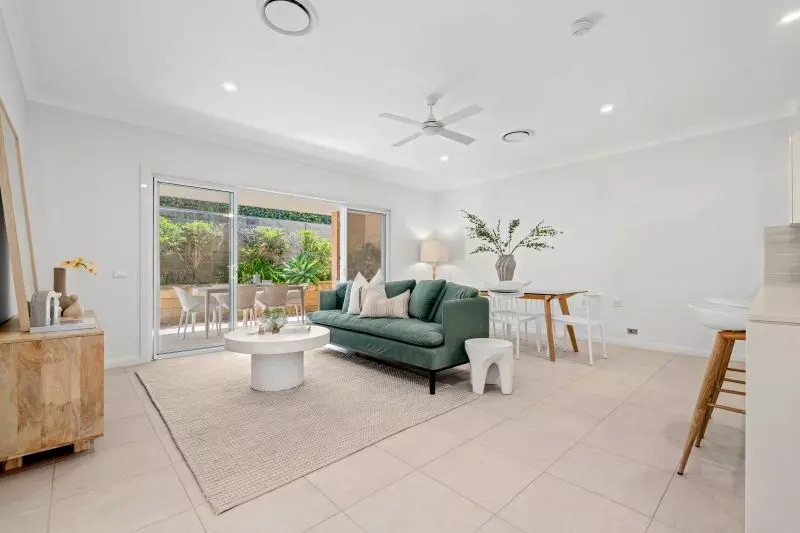 Centrally located villa with easy walk to all village facilities.