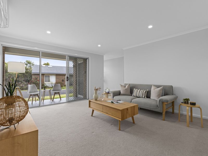 Freshly Renovated, Ready to Move in Now