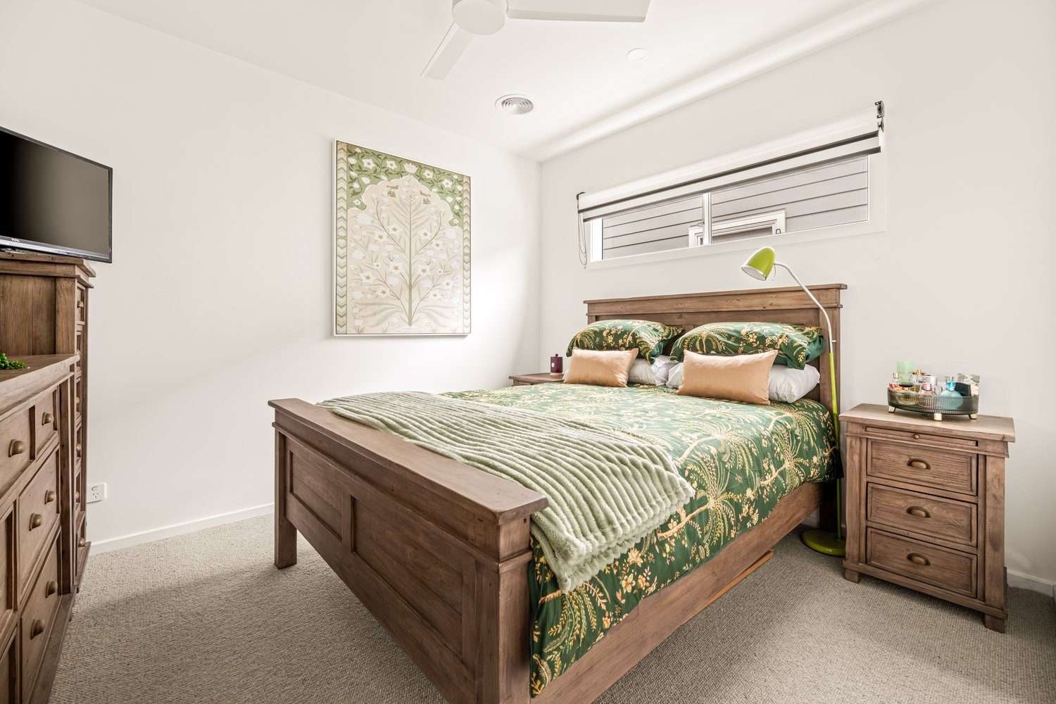 Lifestyle Communities Riverfield - Step inside this fresh, modern & immaculate home