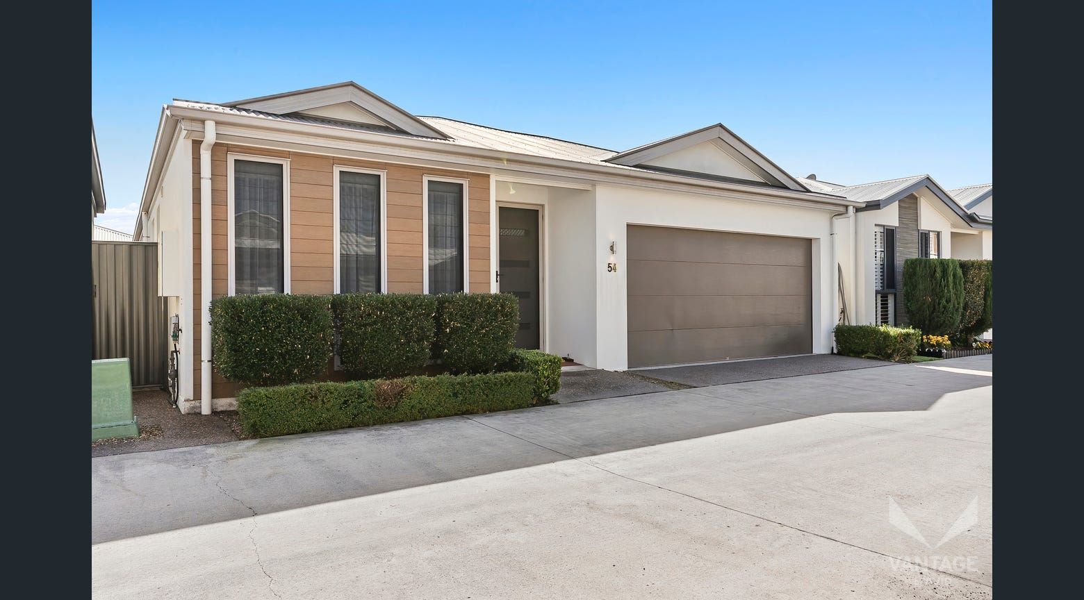 Discover Your Dream Lifestyle: Stunning 2-Bed Home in Vantage Pacific Paradise