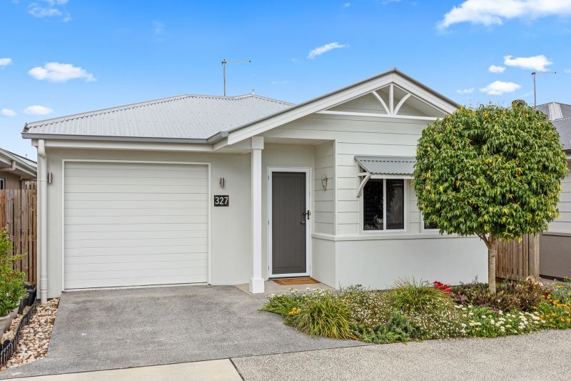 Stunning Alfresco - Effortless Living!