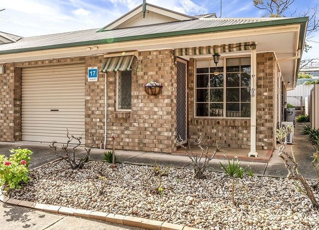 Two Bedroom with Garage - Private Location