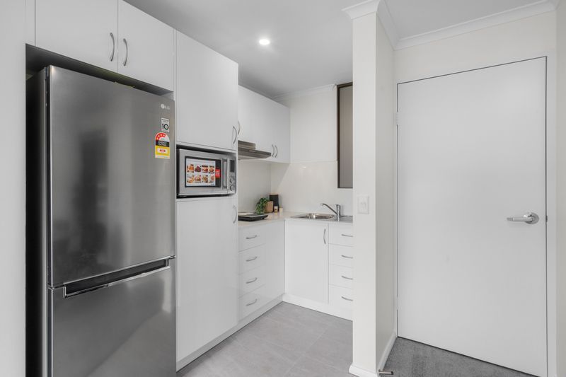 Apartment with views over community gardens