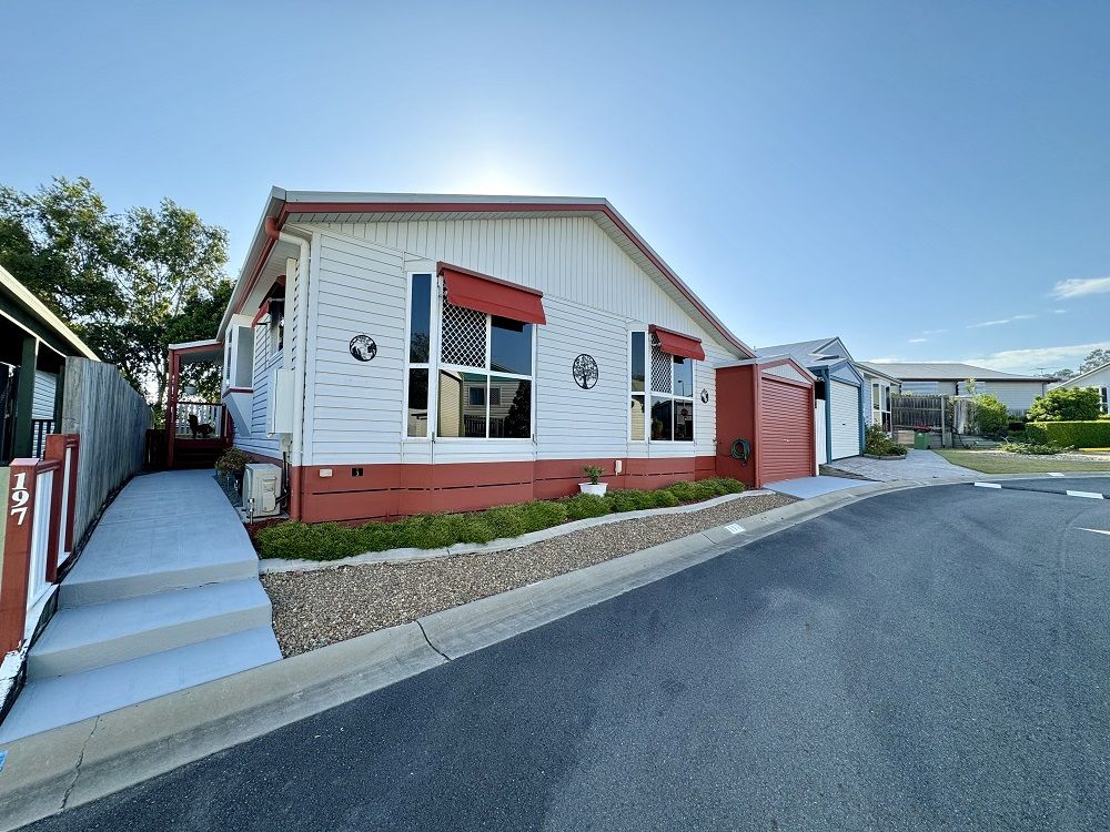 Introducing an Exquisite 3 Bedroom Home - GREENBANK GARDENS