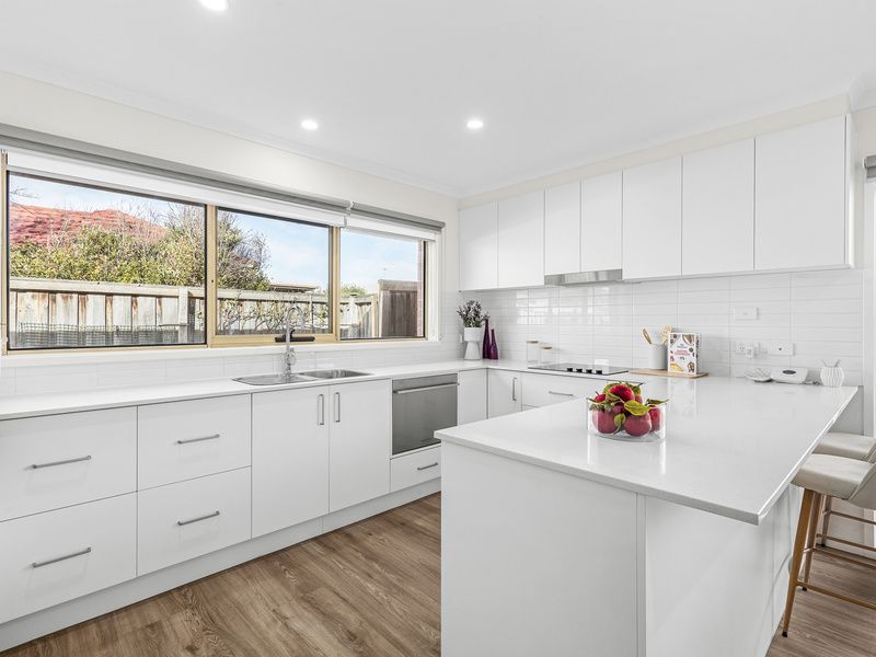 Stylish, Secure & Serene Living in Leafy Bradshaw Court