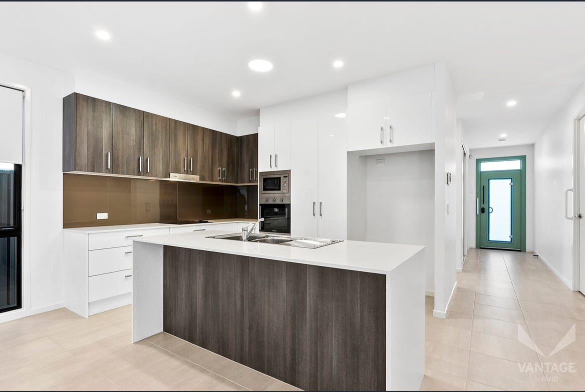 2 bed home, ready for its new owner.