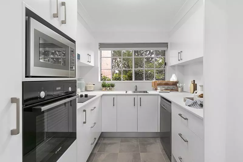 Newly renovated ground floor unit in perfect garden corner position.