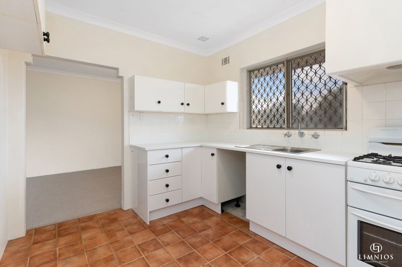 Scenic Top Floor Apartment