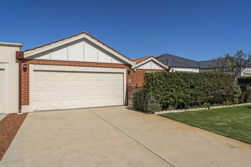 Exciting Opportunity in Great Location for your Relaxed Retirement....