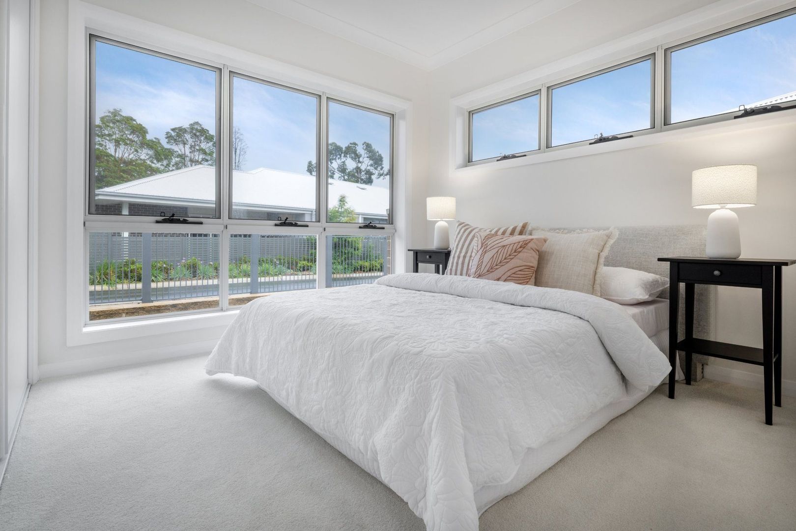 Brand new golf course frontage villas!