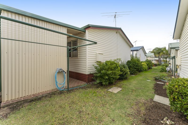 Riverside Gardens - Site 120