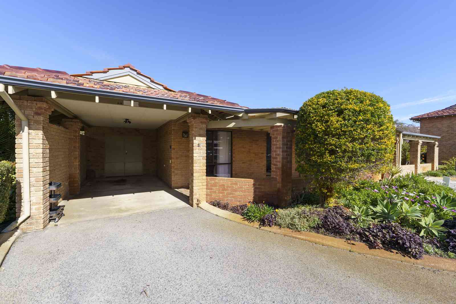Stylish villa located opposite the Clubhouse