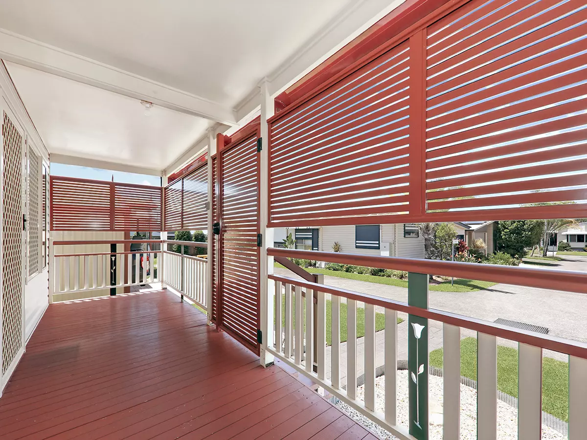 3 Bedroom Villa - Beautiful Cottage - BONUS - Green Space - SOLD