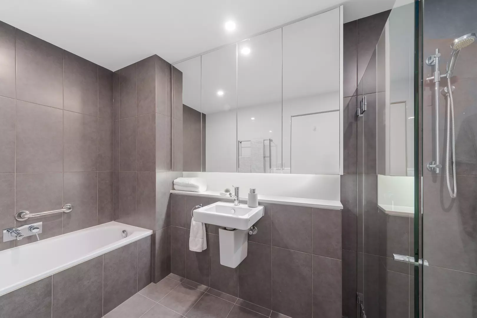 2 Bedroom Ground Floor Apartment at The Woniora 