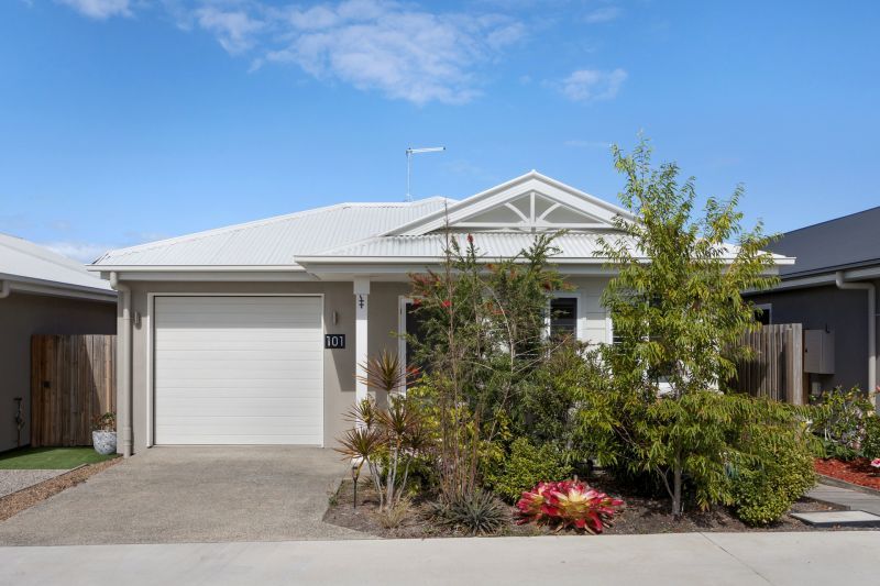 One Bedroom + Study!