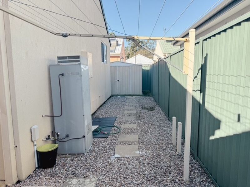 Offers over $670,000 welcome!