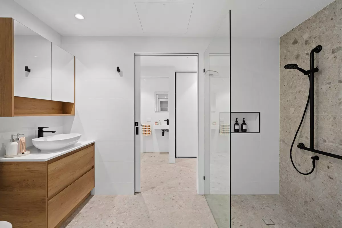 Oak Tree Retirement Village - 2 bedroom + 1 bathroom + powder room apartment