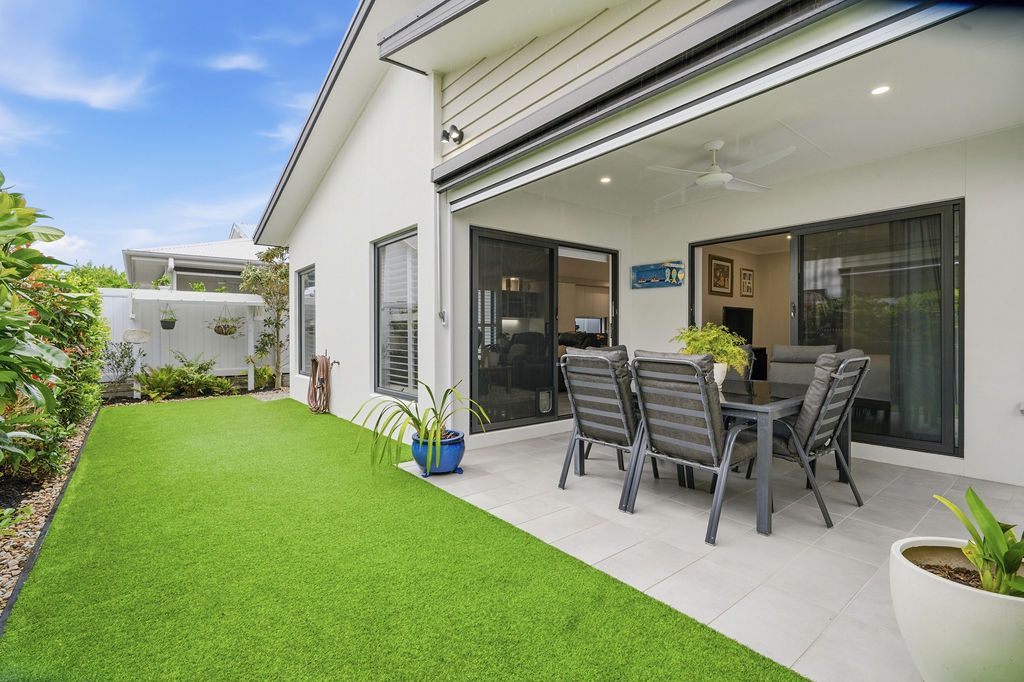 Palm Lake Resort Caloundra Cay