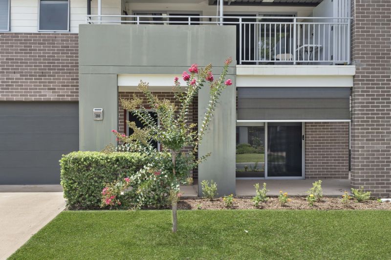 200/100 Gilchrist Dr, Campbelltown NSW 2560