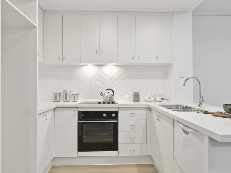 Stylish Home with Garden Terrace Access