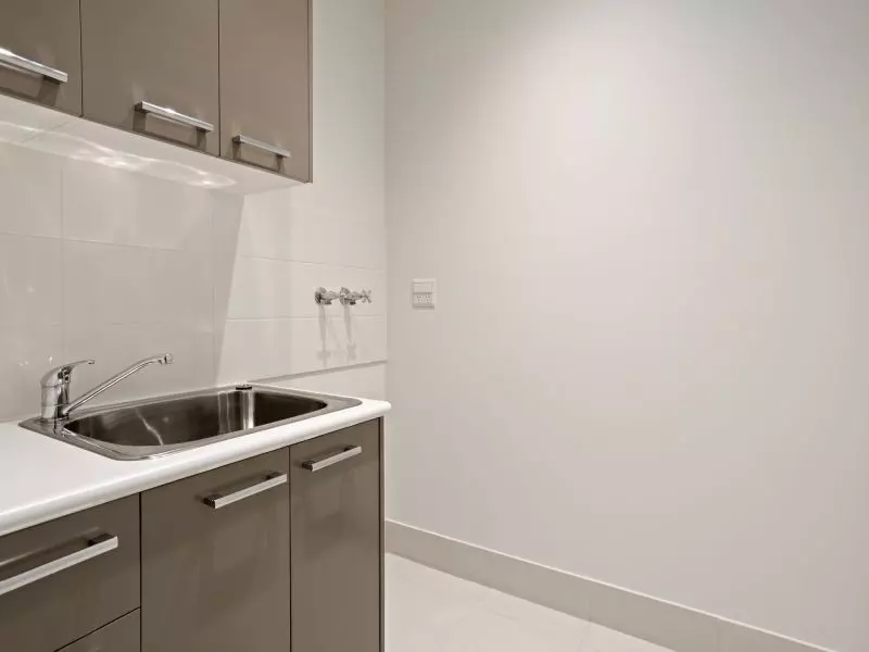 AVAILABLE NOW - 'The Springs' 3bedroom & single garage