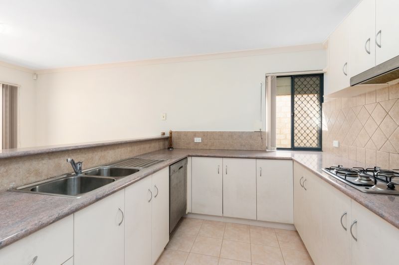 Easy Living Family Home!