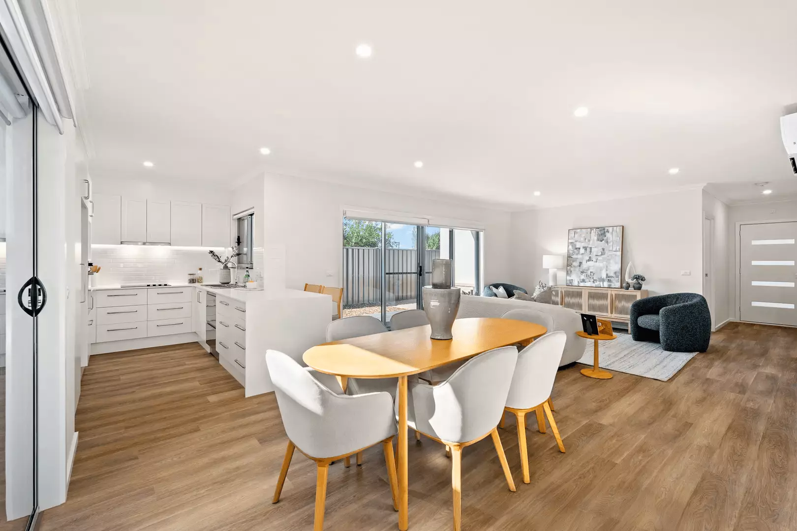 Luxury & Spacious 2 Bedroom Villas!