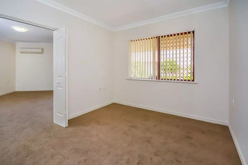 Villa with Elevated private gardens