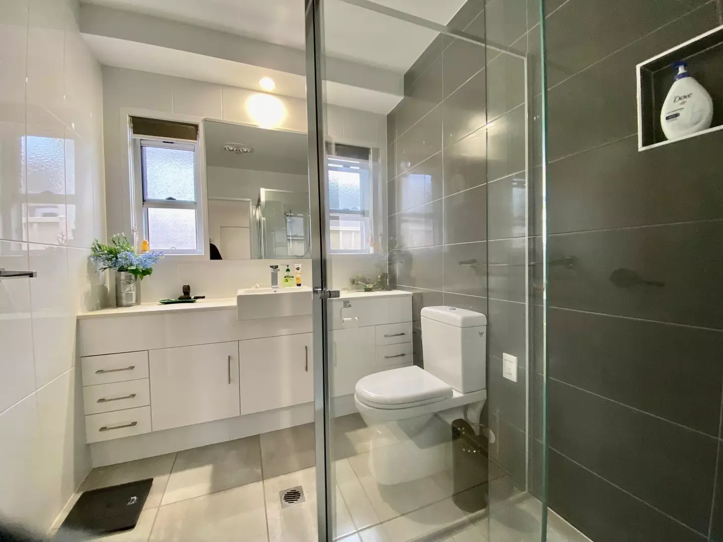 IT FELLS LIKE HOME - 265 OUTLOOK