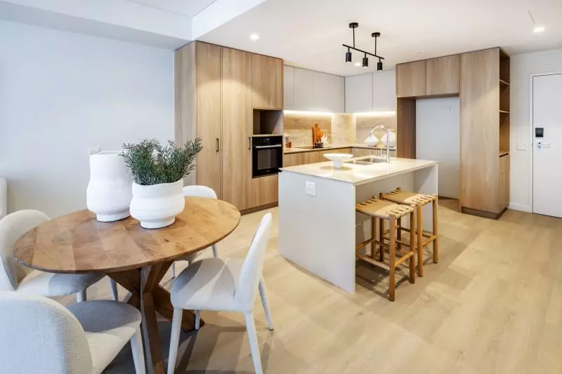 Spacious, light-filled 2-bedroom apartment with private balcony