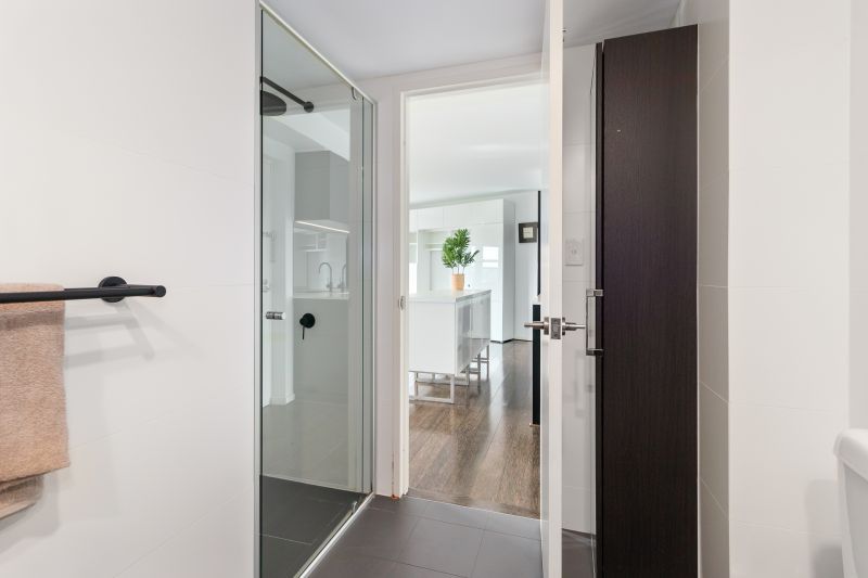 Luxurious Urban Living in Central Location!