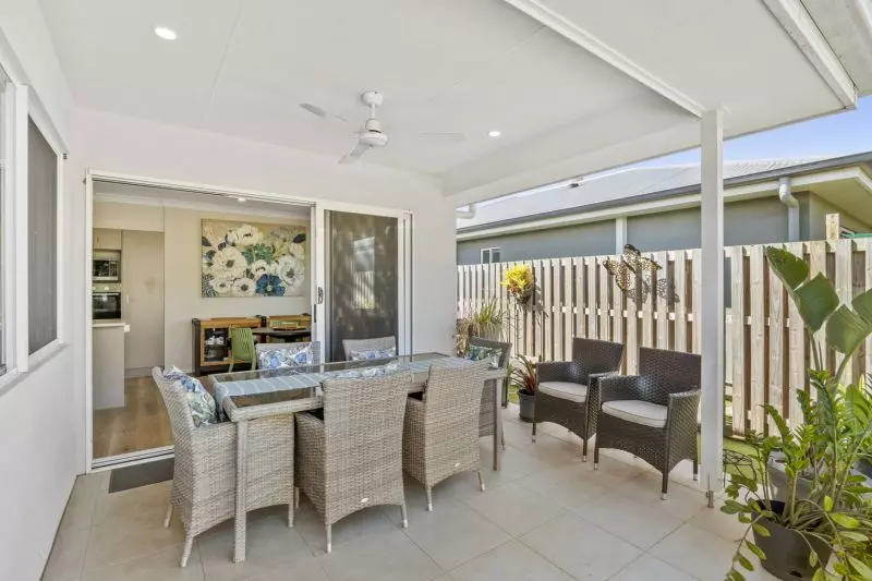 Tranquil Living, Spacious Backyard