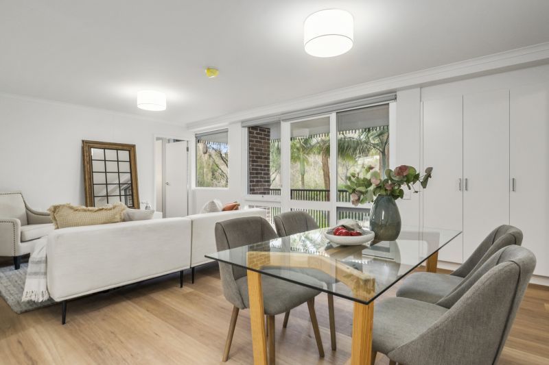 Stylish refurbished home in a tranquil setting!