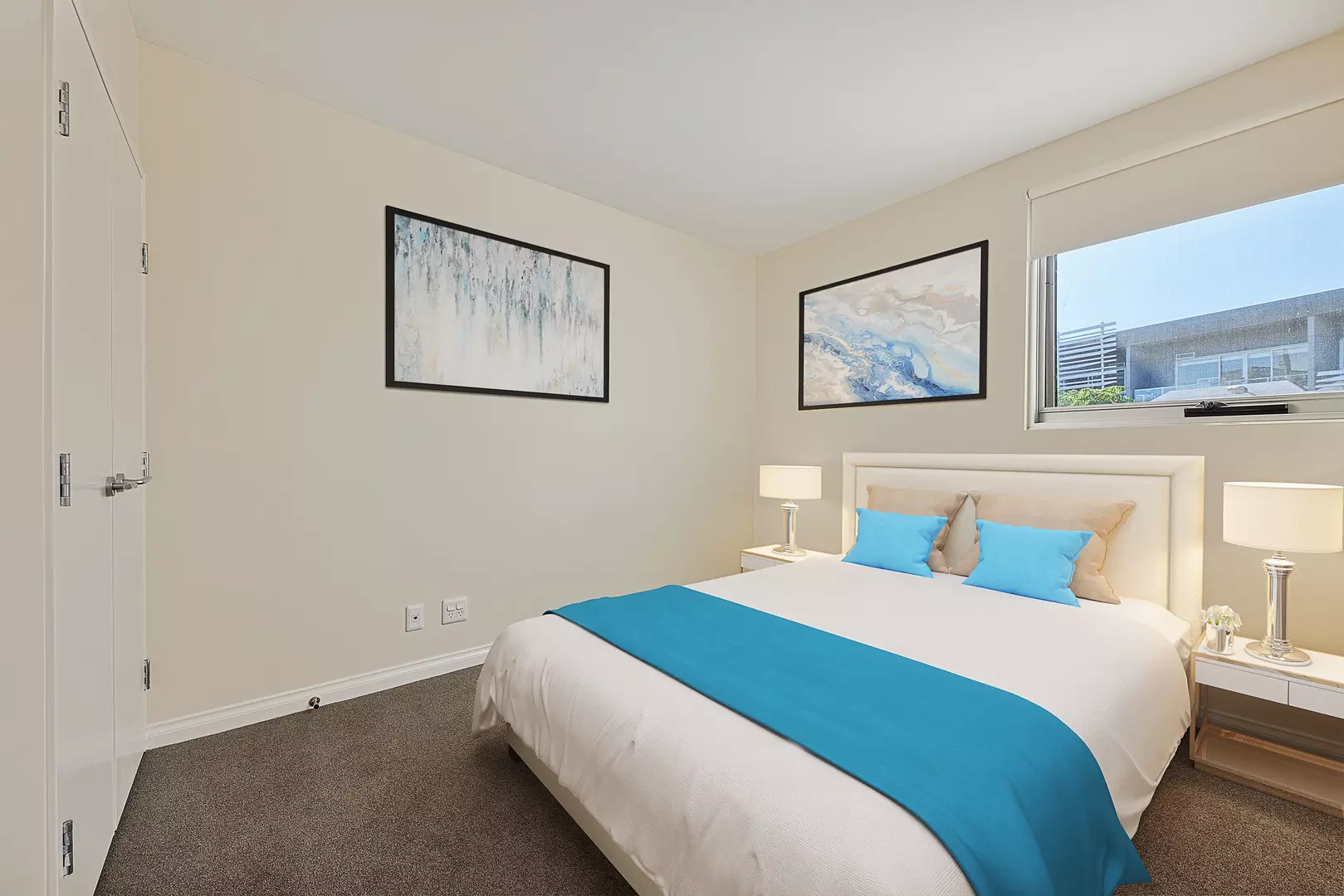 Modern apartment in the heart of Essendon