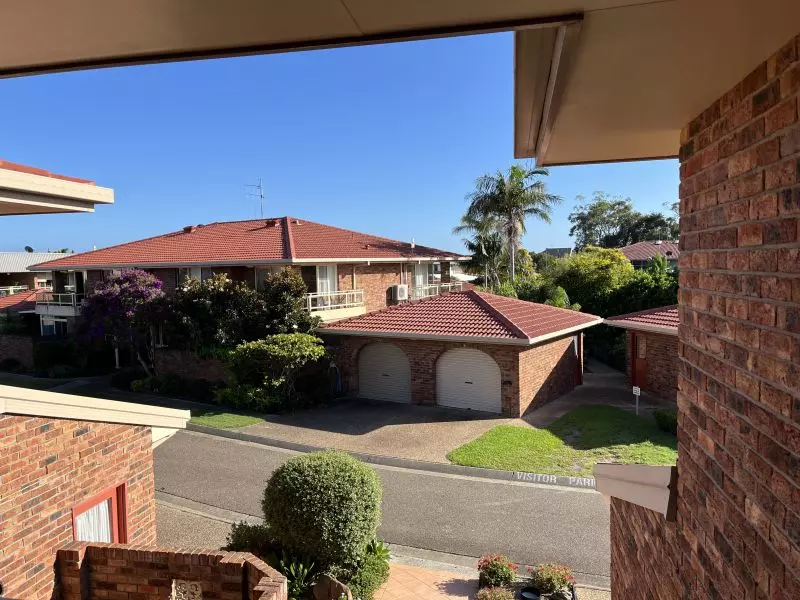 Under Offer -Stunning water view of the Governors Way canal from this spacious 3 bedroom unit