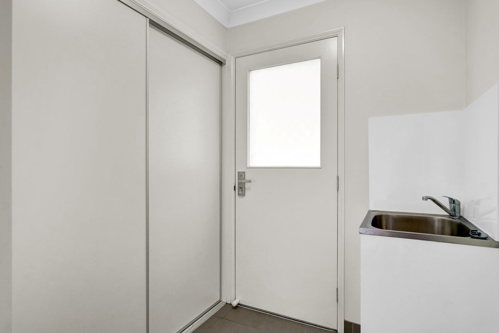 Only 6 years old - Relax in comfort in a Over 50's Gated Lifestyle Complex