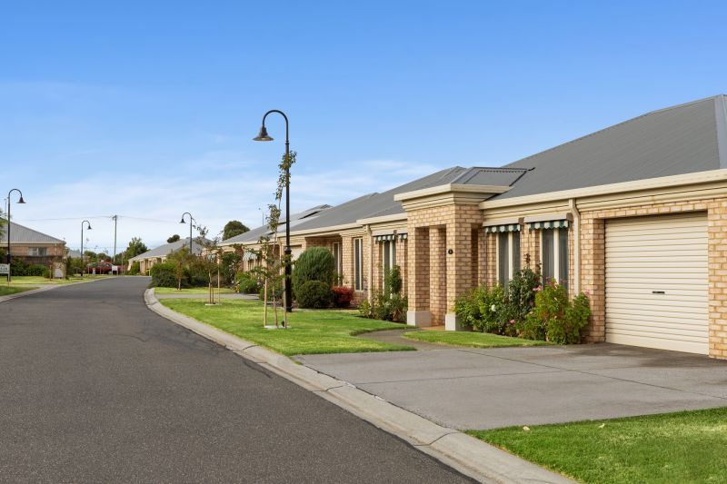 Over 55's living at The Lakes Estate - TWO WEEK TRIAL STAY AVAILABLE^