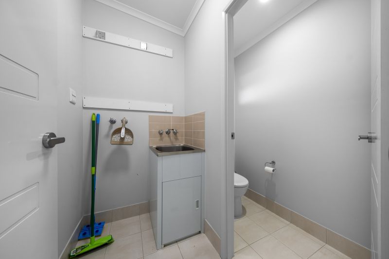 Bright & Spacious Living!