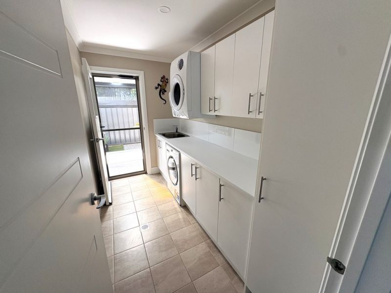 Modern, spacious and peacefully located