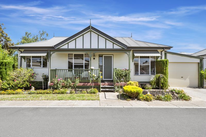 Charming Home on Corner Block!