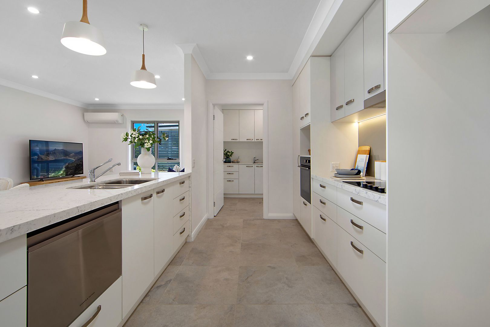 Spacious 'Hawkesbury' villa design