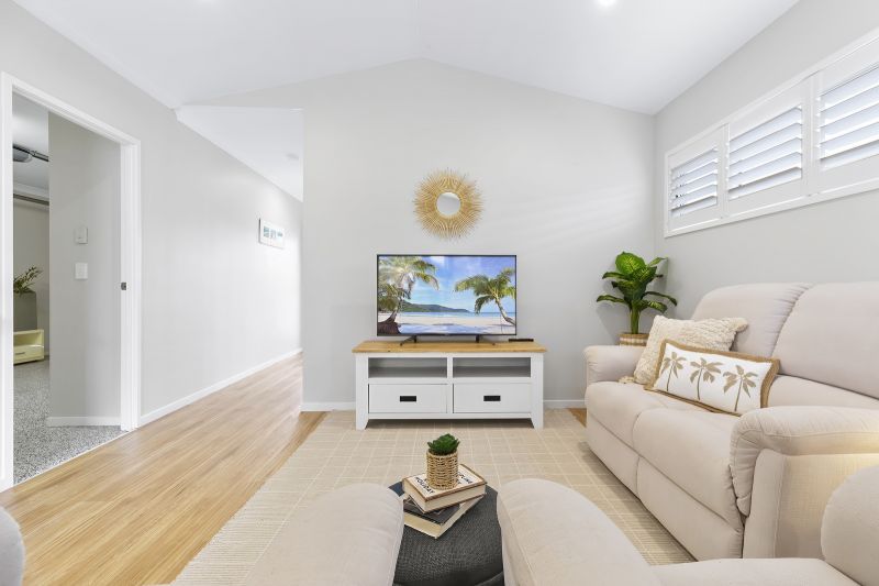 Effortless Living- Modern Charm and Tranquility