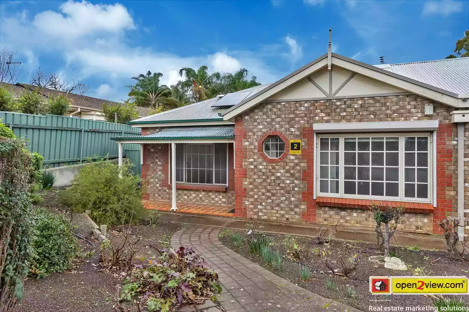 Three Bedroom Plus Study 100m From The Main Street