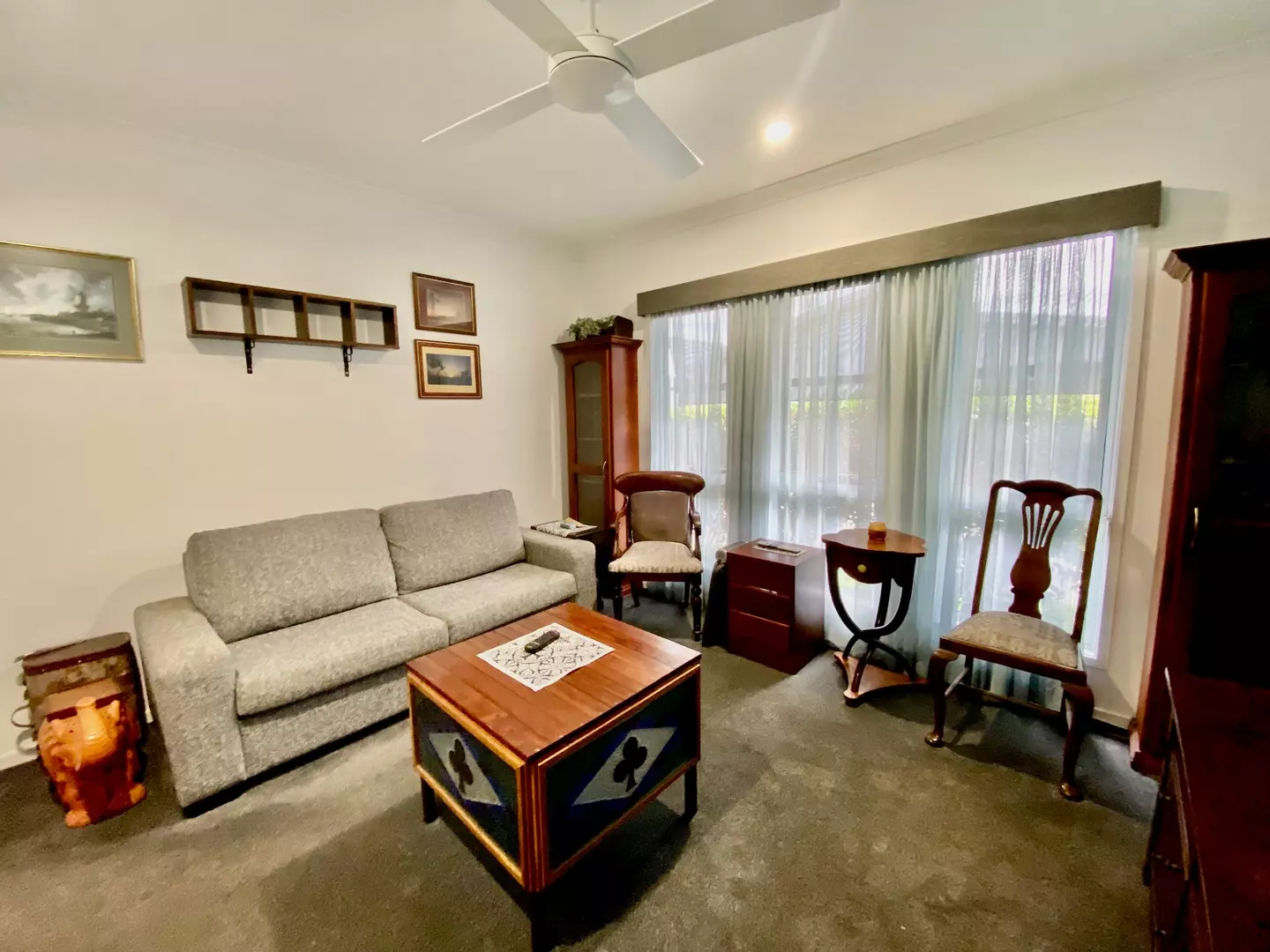 IT FELLS LIKE HOME - 265 OUTLOOK