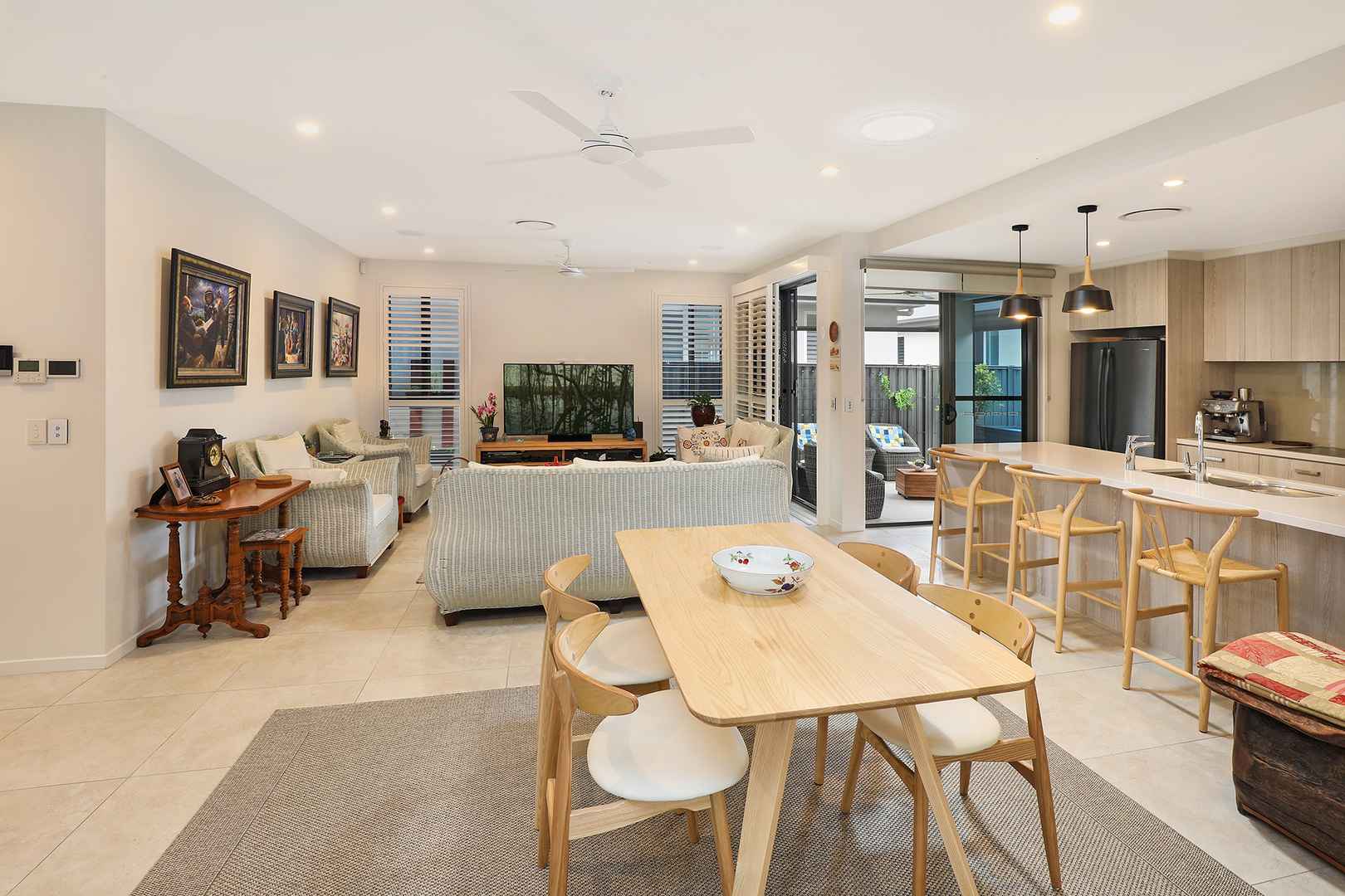 Pristine, Effortless, Convenient! Villa 93 Living Gems